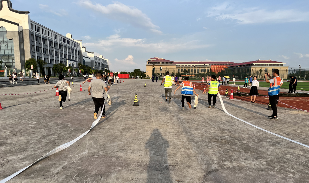 共筑平安防火墙 | 学校组织开展消防运动会